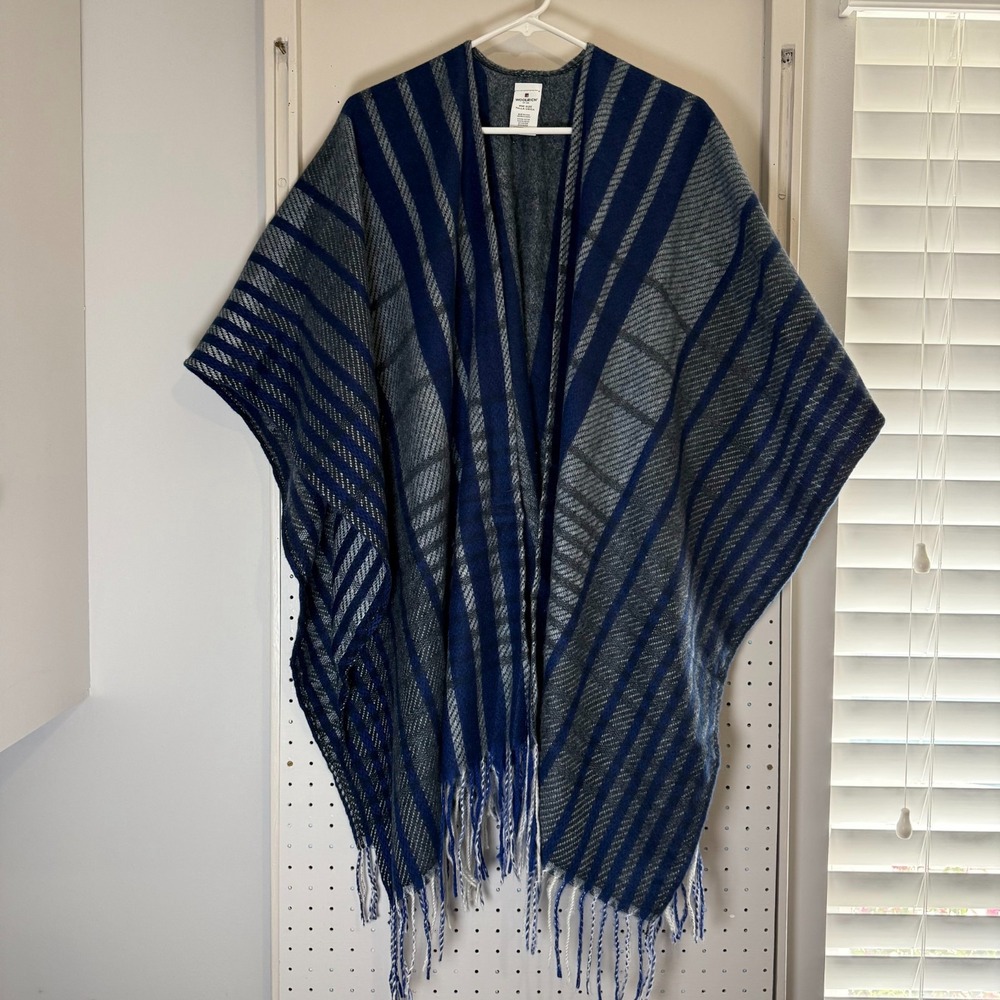 Woolrich Cozy‎ Blanket Wrap Shawl Women's Blue Gray Plaid Fringe Trim - One Size